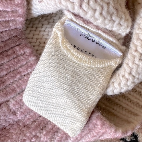 MONCLER ENFANT Long Sleeved Wool Blend Crew Neck Sweater Dress Little Girls Sz.6 - Picture 10 of 15